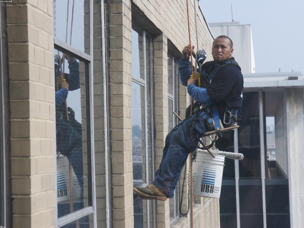 សេវាកម្មចំប៉ី៖ ជម្រើសដ៏ល្អសម្រាប់ការថែទាំសម្ភារៈ