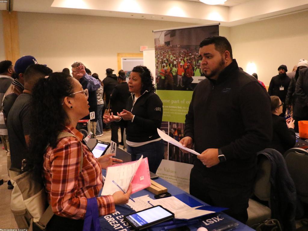 ឱកាសការងារនៅក្នុងការងារប្រកបដោយភាពចម្រុះ