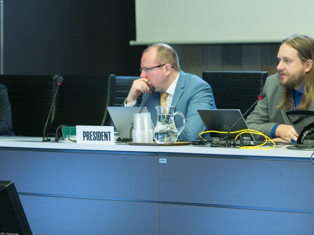 សេវាកម្មចំប៉ី: ការដោះស្រាយសម្រាប់តំបន់ដីល្អឥតខ្ចោះ